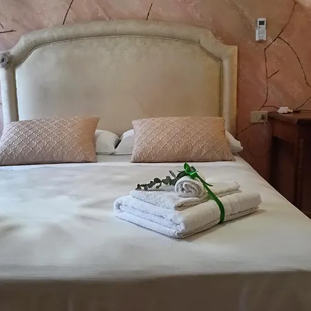 Relais L'eucalipto Bed & Breakfast SantʼAgata deʼ Goti